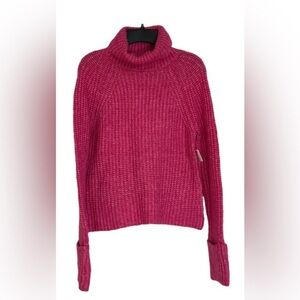 ULTRA FLIRT Ribbed Turtleneck Sweater